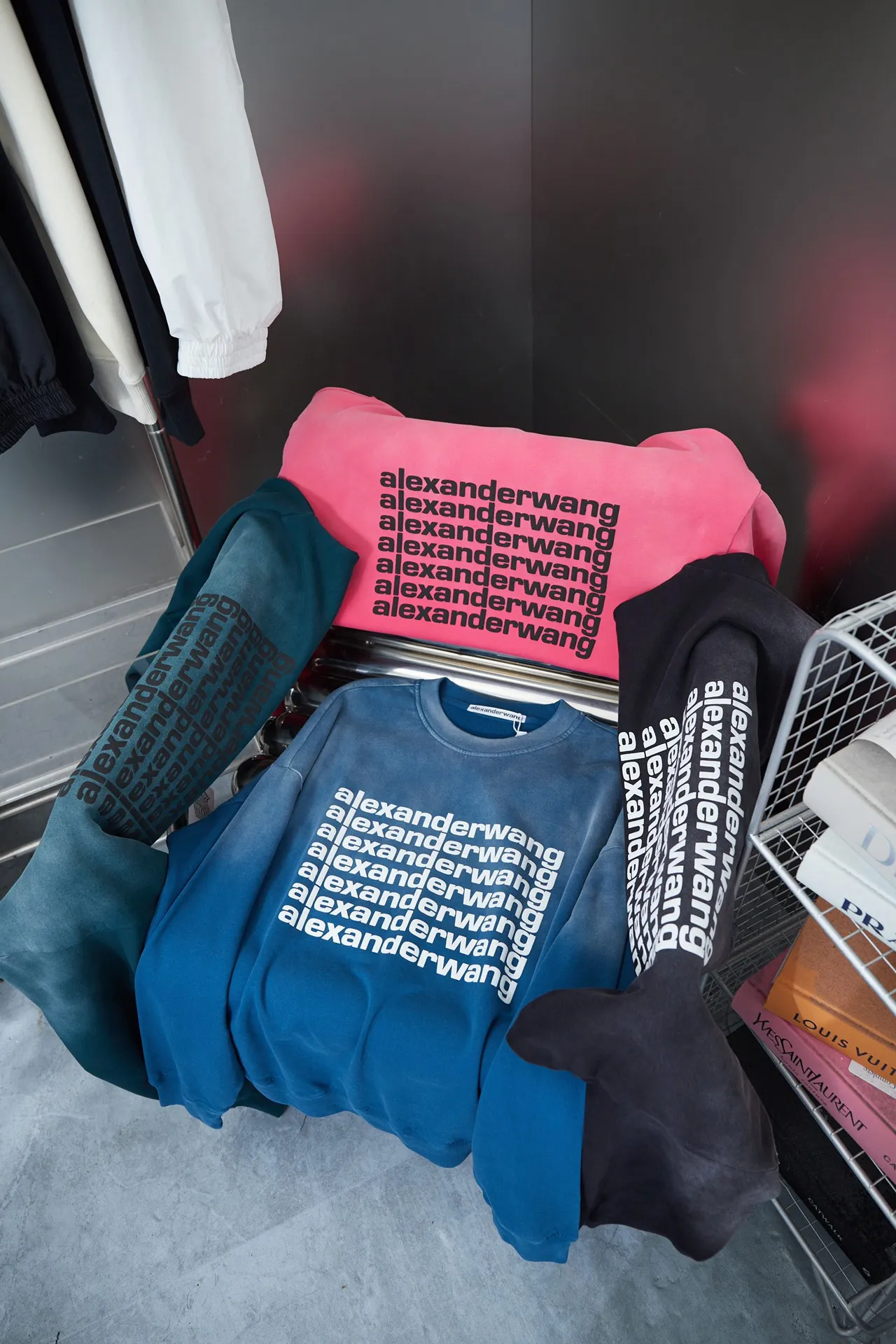Alexanderawng 24SS New Arrival ：Black/Blue/Green/Pink Size：S M L XL